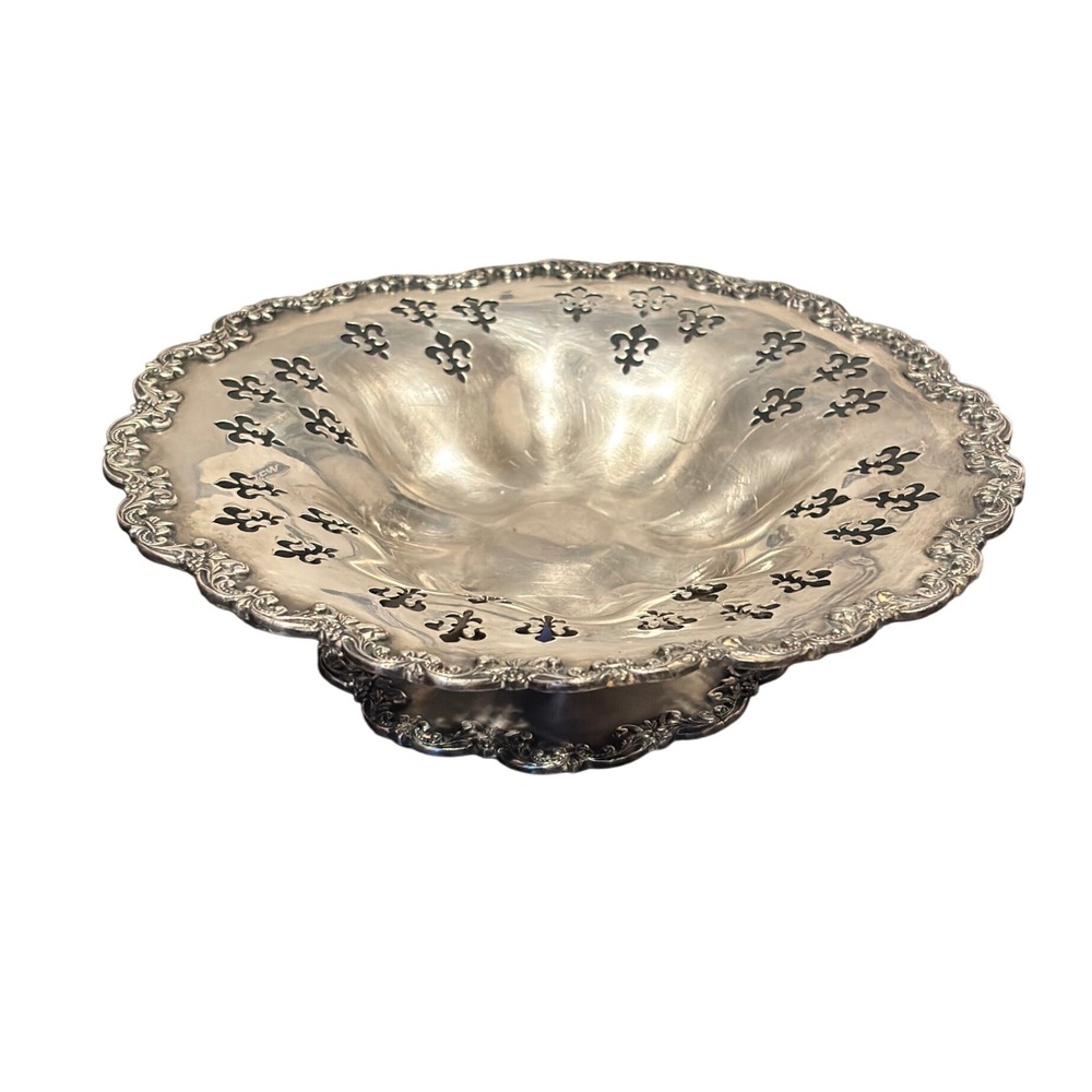 Vintage Silver Plated Footed Compote Bowl Fleur de‎ Lis Cutout Ornate Pedestal
